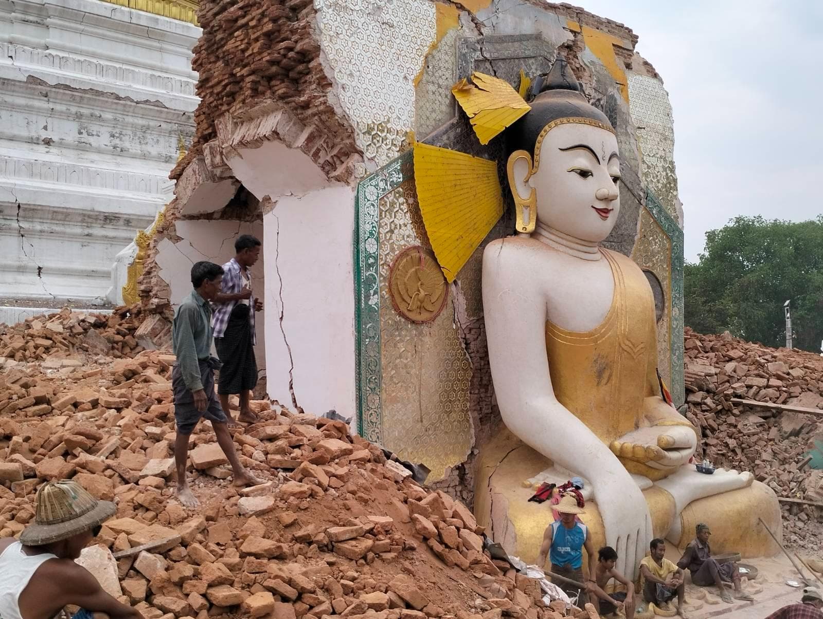Earthquake victims near Myanmar capital face high demolition costs